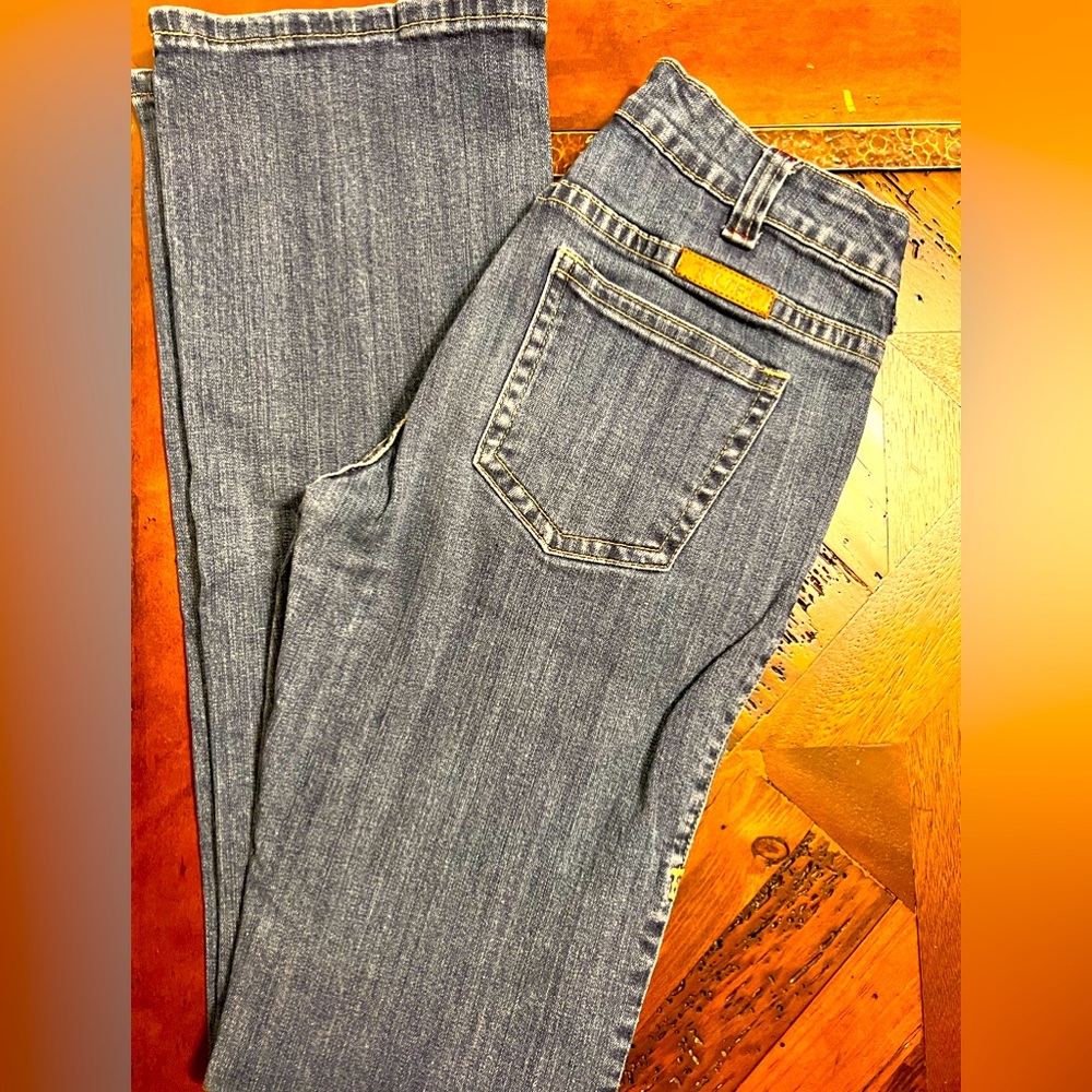 EUC women’s Cowgirl Tuff jeans size 28x35
